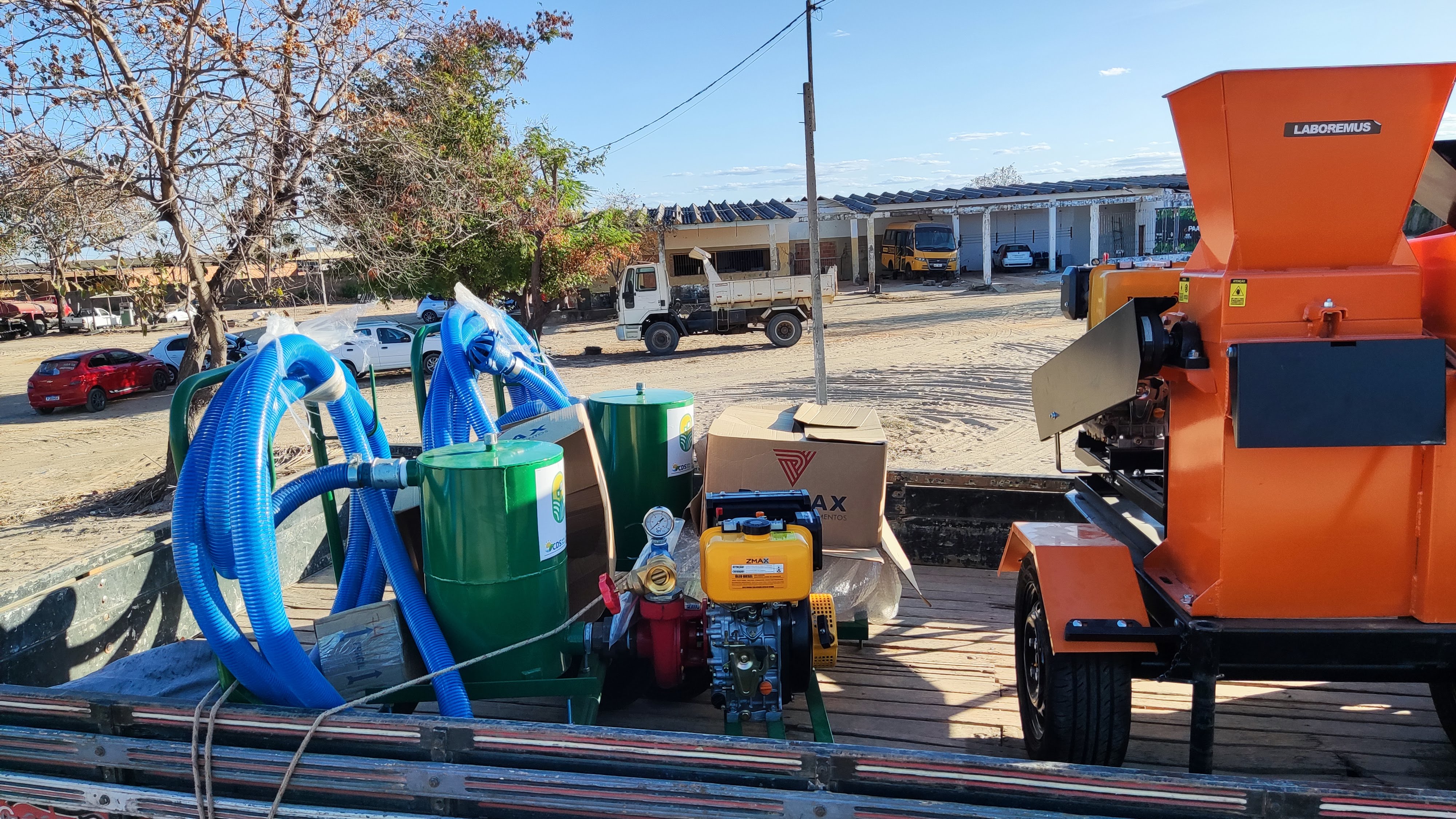 Carinhanha entrega de mais de meio milhão de reais em equipamentos para Agricultura Familiar